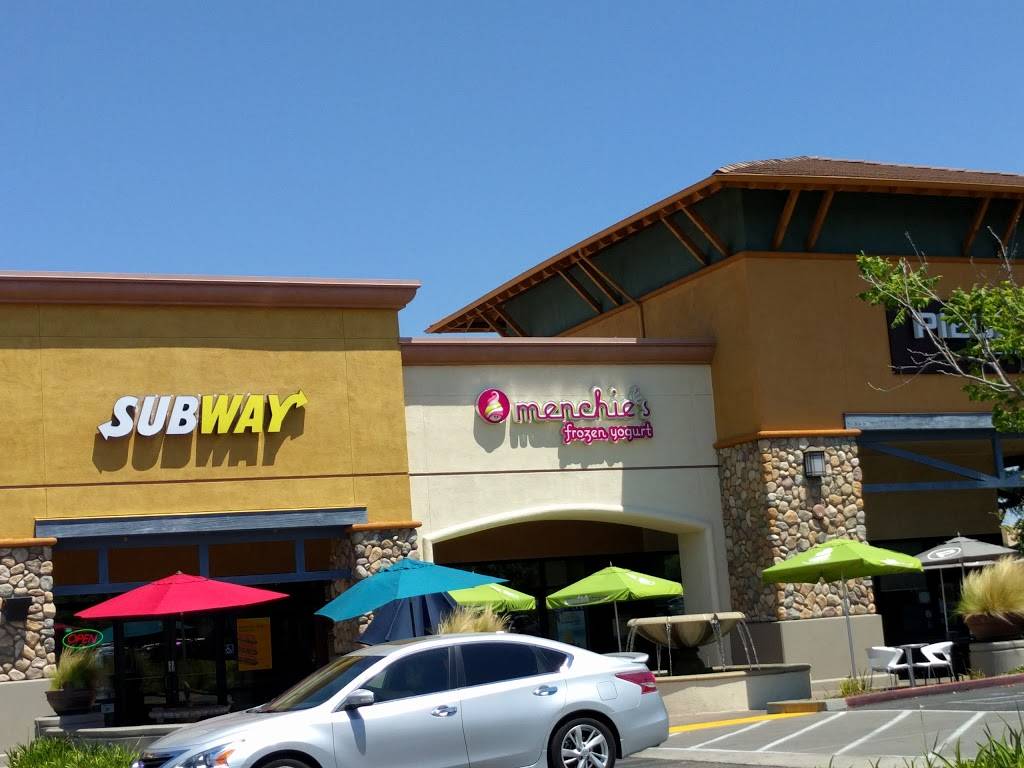 Menchies Frozen Yogurt | bakery | FOLSOM GATEWAY, 2405 Iron Point Rd Ste 120, Folsom, CA 95630, USA | 9163659640 OR +1 916-365-9640