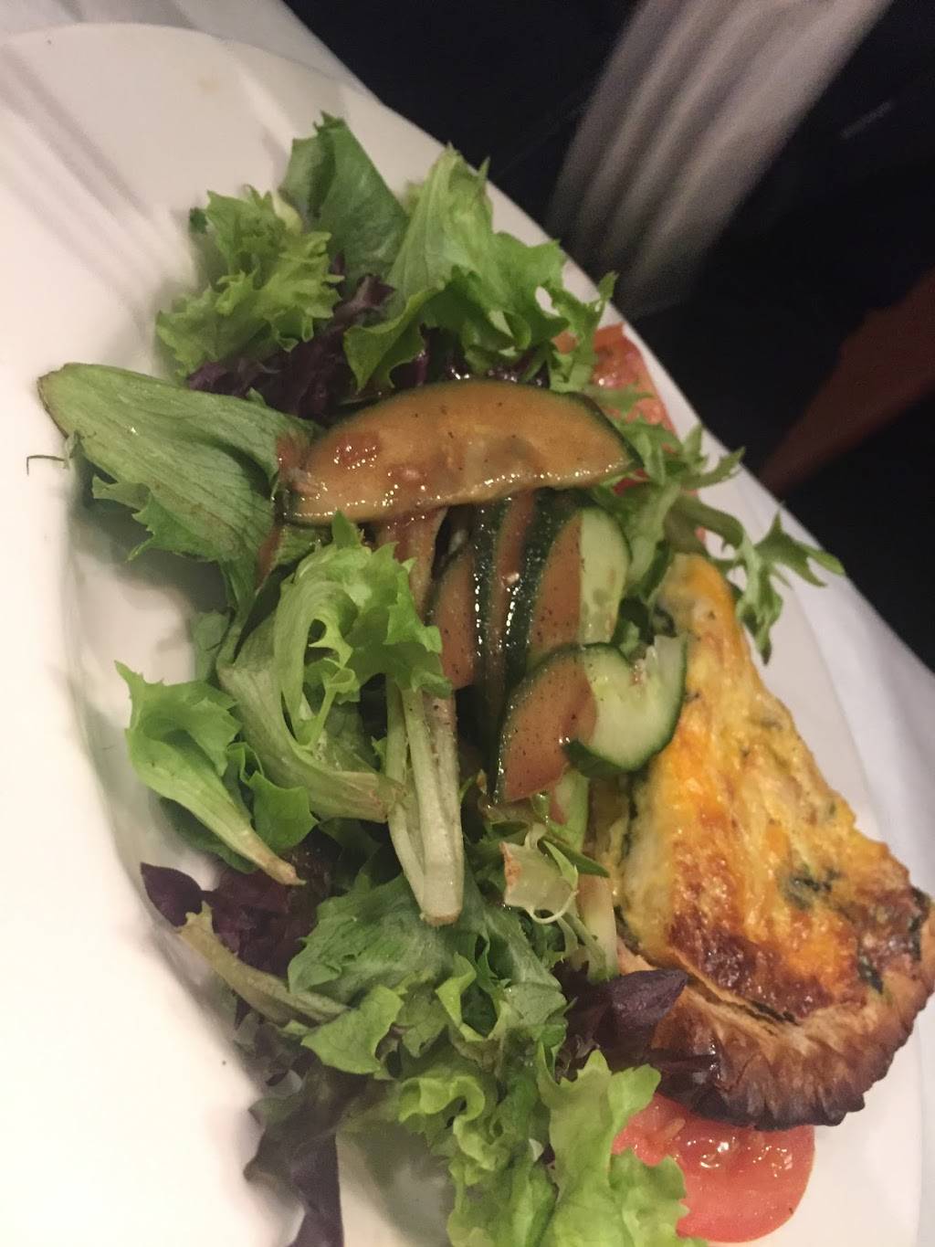 Cobalt Grille | restaurant | 1624 Laskin Rd # 762, Virginia Beach, VA 23451, USA | 7573333334 OR +1 757-333-3334