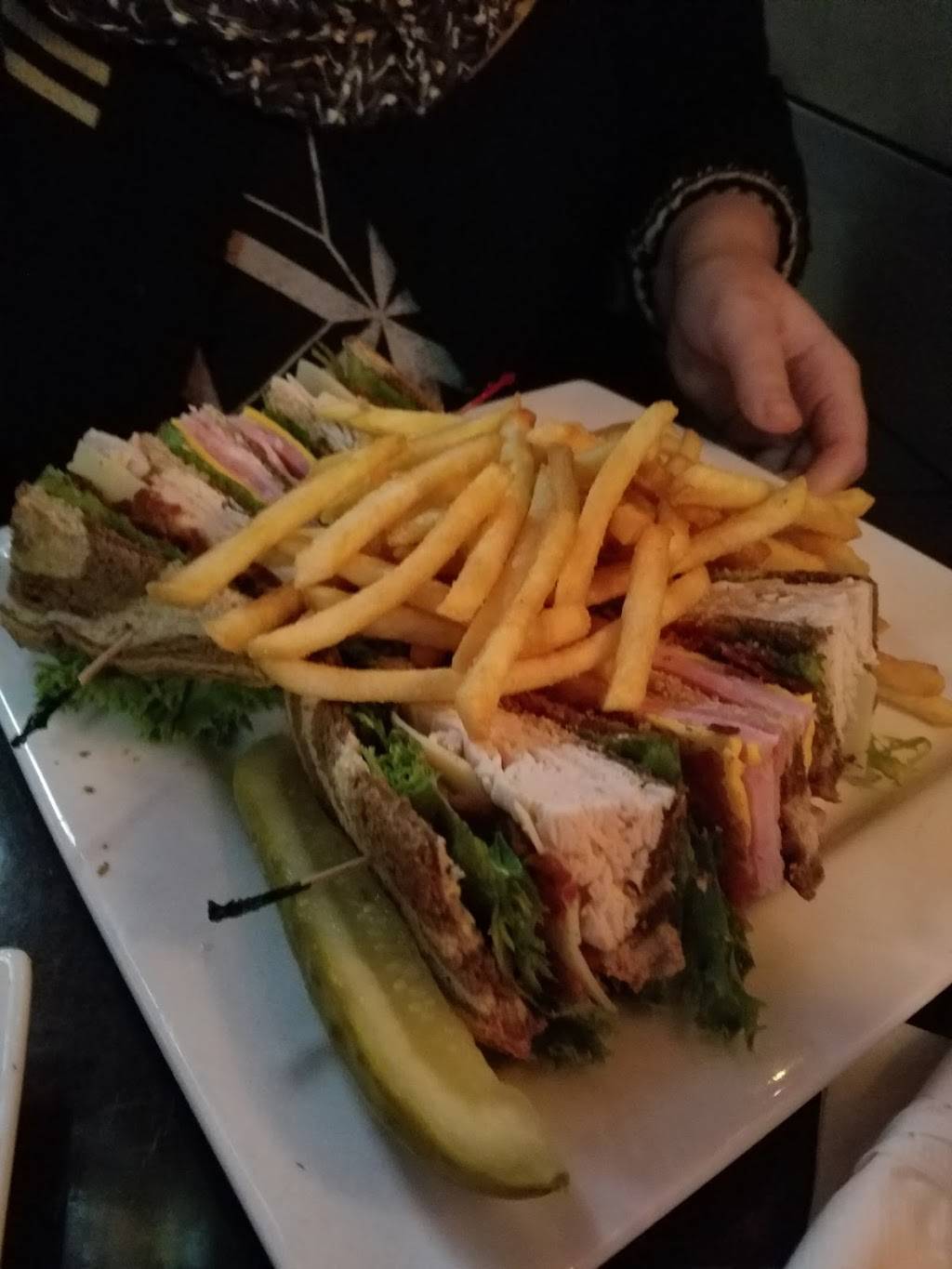 Rosecliff Tavern | restaurant | 4040 Monroeville Blvd, Monroeville, PA 15146, USA | 4123724112 OR +1 412-372-4112