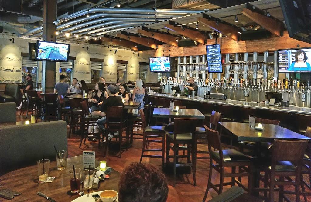 Yard House | restaurant | 160 N Brea Blvd, Brea, CA 92821, USA | 7145299273 OR +1 714-529-9273
