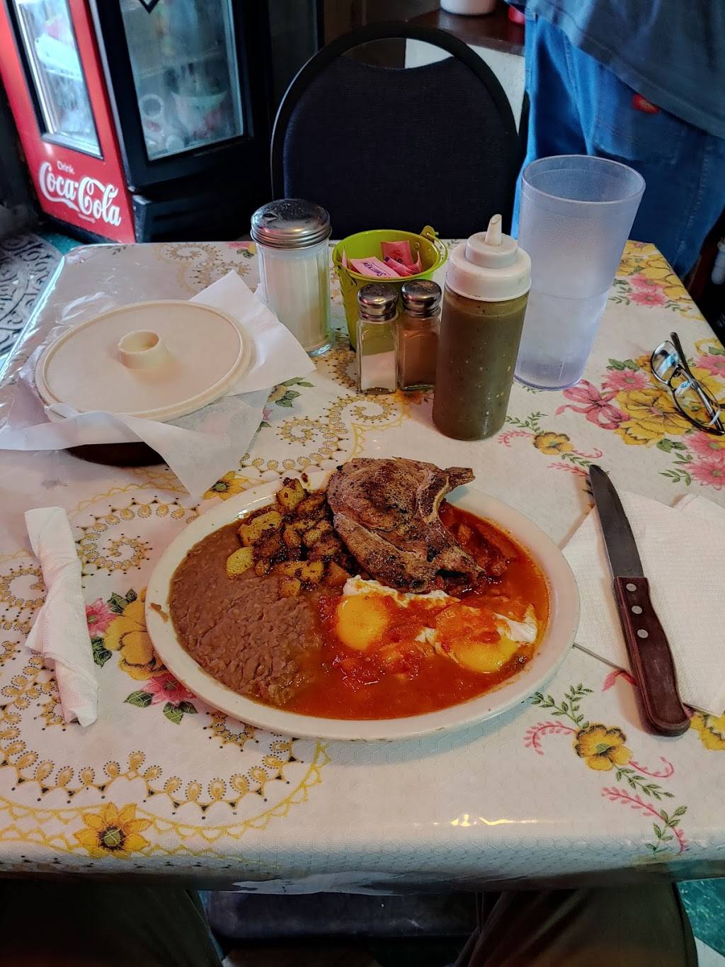 Marias Cafe | restaurant | 1105 Nogalitos St, San Antonio, TX 78204, USA | 2102277005 OR +1 210-227-7005