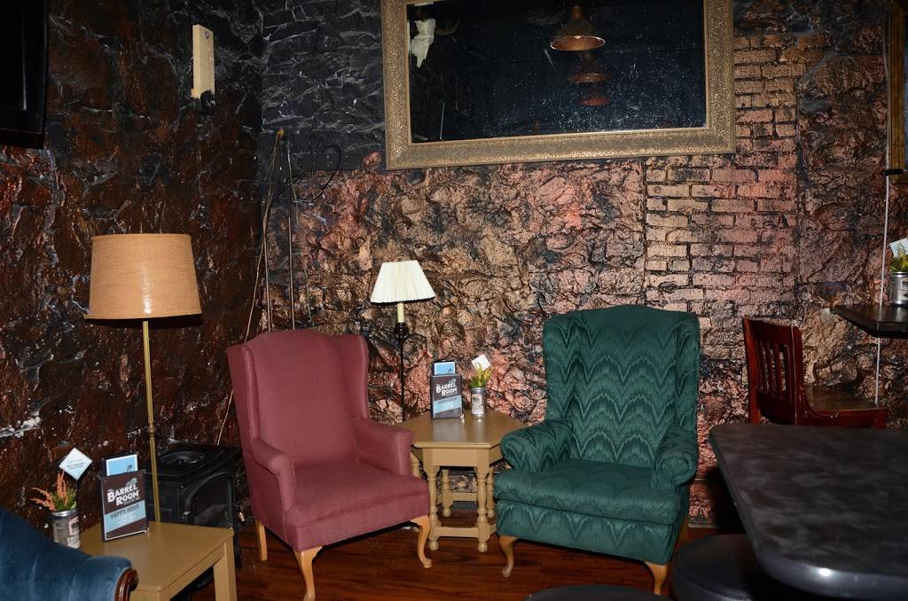 The Barrel Room | restaurant | 600 E Superior St, Duluth, MN 55802, USA | 2187237827 OR +1 218-723-7827