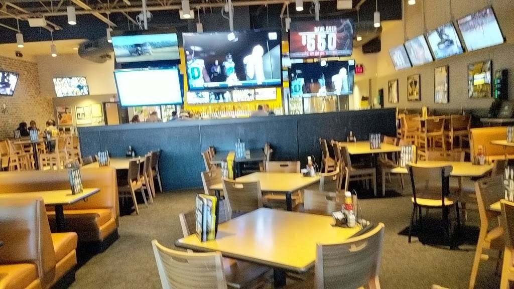 Buffalo Wild Wings | meal takeaway | 7425 N Academy Blvd, Colorado Springs, CO 80920, USA | 7195949464 OR +1 719-594-9464