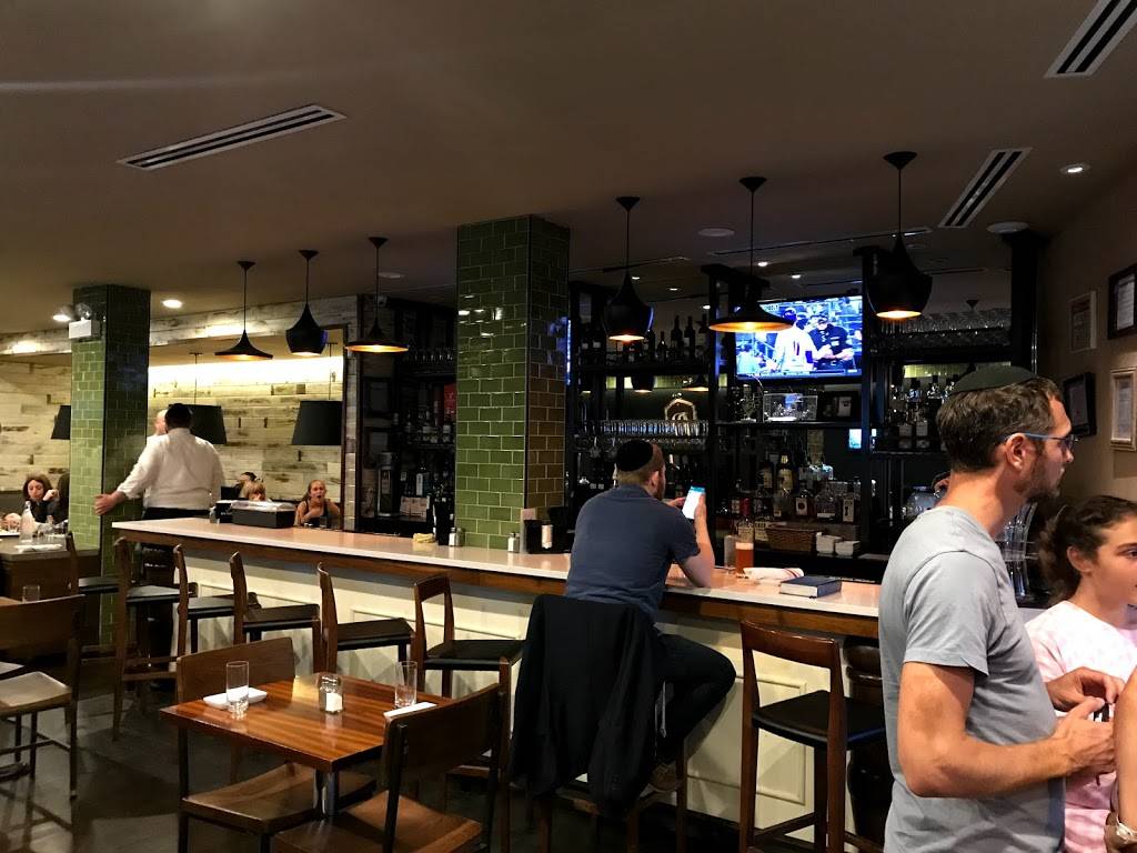 Milts Barbecue for the Perplexed | restaurant | 3411 N Broadway, Chicago, IL 60657, USA | 7736616384 OR +1 773-661-6384