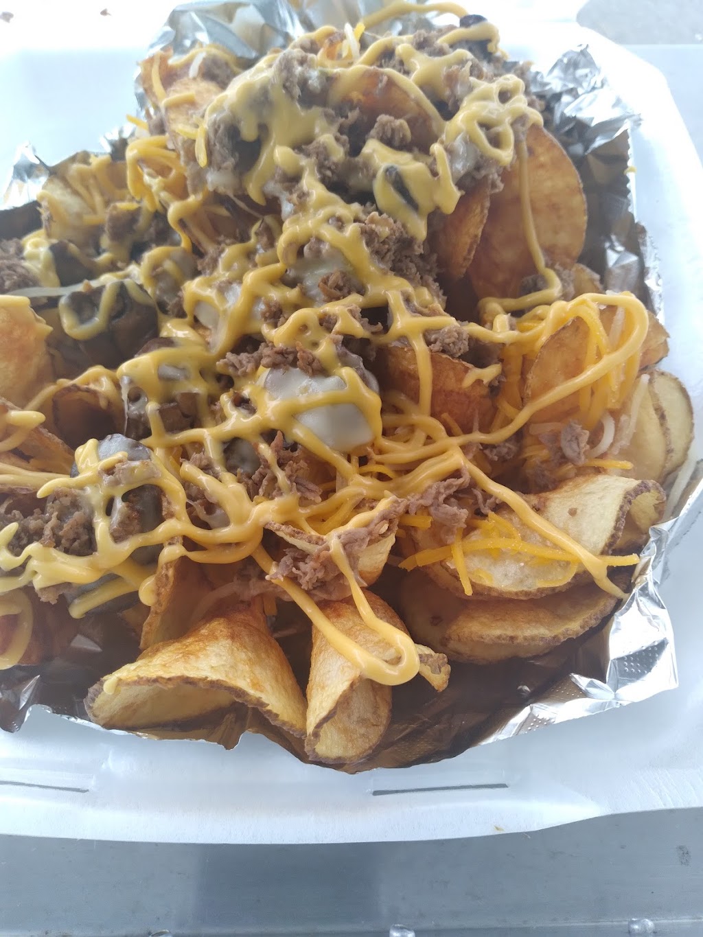 Outlaw Grub | restaurant | 8491 Navarre Pkwy B1, Navarre, FL 32566, USA | 8504170394 OR +1 850-417-0394