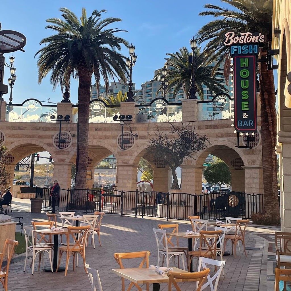 Bostons Fish House & Bar | restaurant | 400 S Rampart Blvd Suite 190, Las Vegas, NV 89145, USA | 7257773730 OR +1 725-777-3730