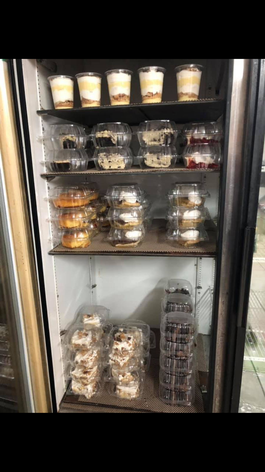 Saucy Hawgs | restaurant | 5131 Hwy 11W, Rogersville, TN 37857, USA | 4233478187 OR +1 423-347-8187