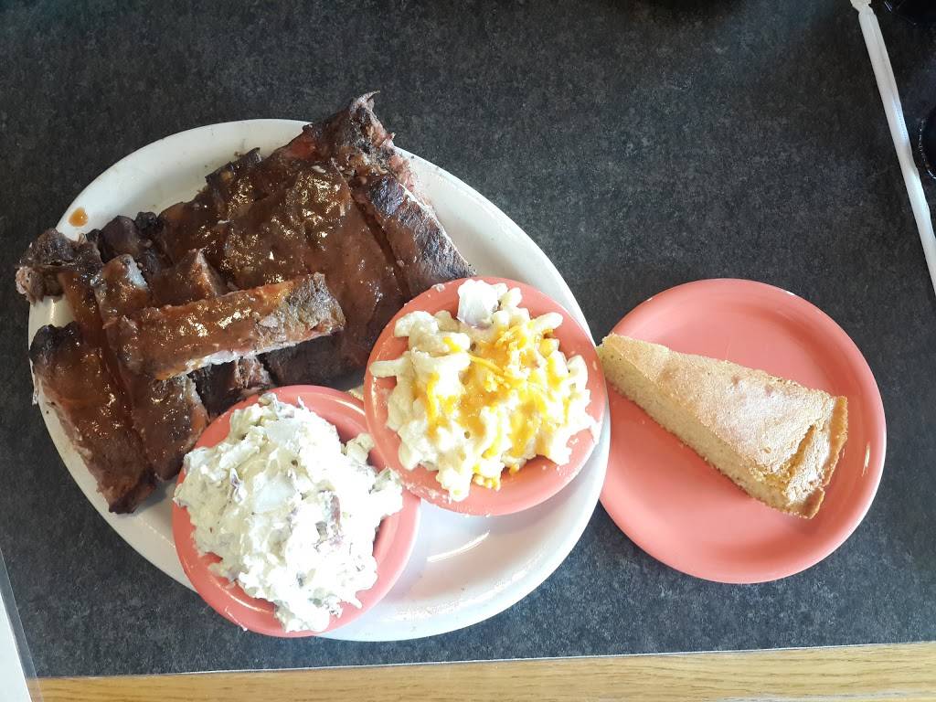 Dixie Bones | restaurant | 13440 Occoquan Rd, Woodbridge, VA 22191, USA | 7034922205 OR +1 703-492-2205