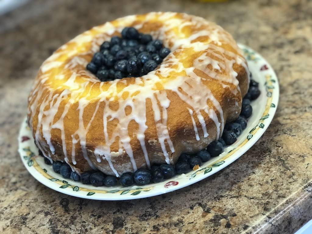 Dixies Diner | restaurant | 9680 E Center St, Windham, OH 44288, USA | 3303266077 OR +1 330-326-6077