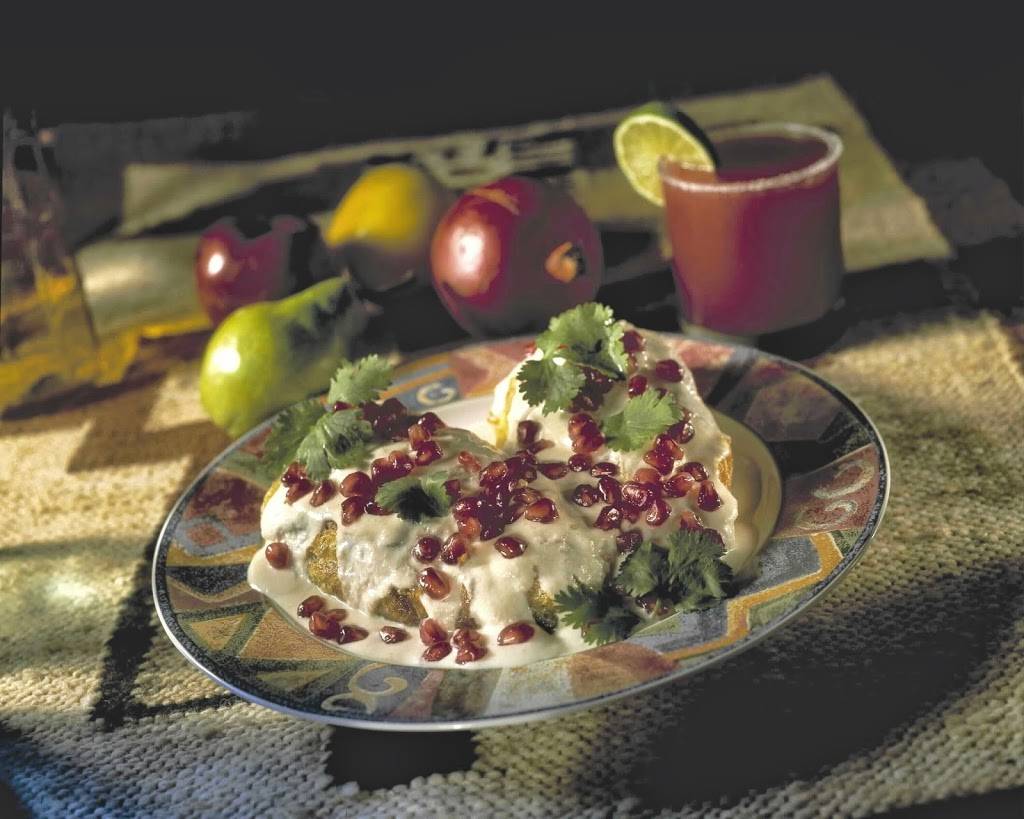 Jalapeno Loco | restaurant | 5067 S Howell Ave, Milwaukee, WI 53207, USA | 4144838300 OR +1 414-483-8300