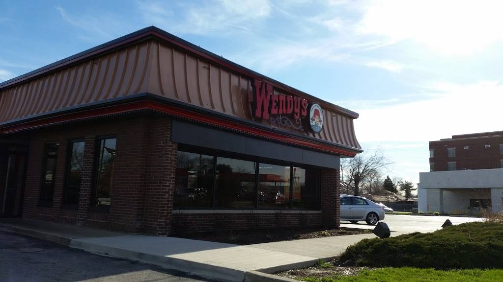 Wendys | restaurant | 9335 Irving Park Rd, Schiller Park, IL 60176, USA | 8476719669 OR +1 847-671-9669