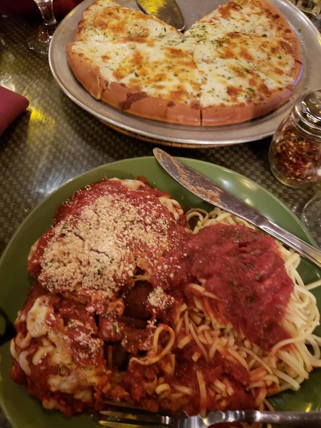 Romarcos | restaurant | 451 E Baltimore Ave, Clifton Heights, PA 19018, USA | 6106267414 OR +1 610-626-7414