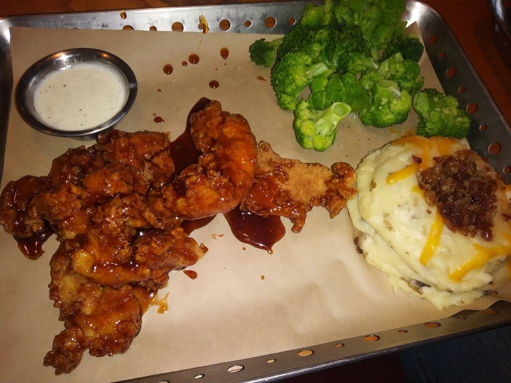 Chilis Grill & Bar | restaurant | 620 N Canal Blvd, Thibodaux, LA 70301, USA | 9854478144 OR +1 985-447-8144