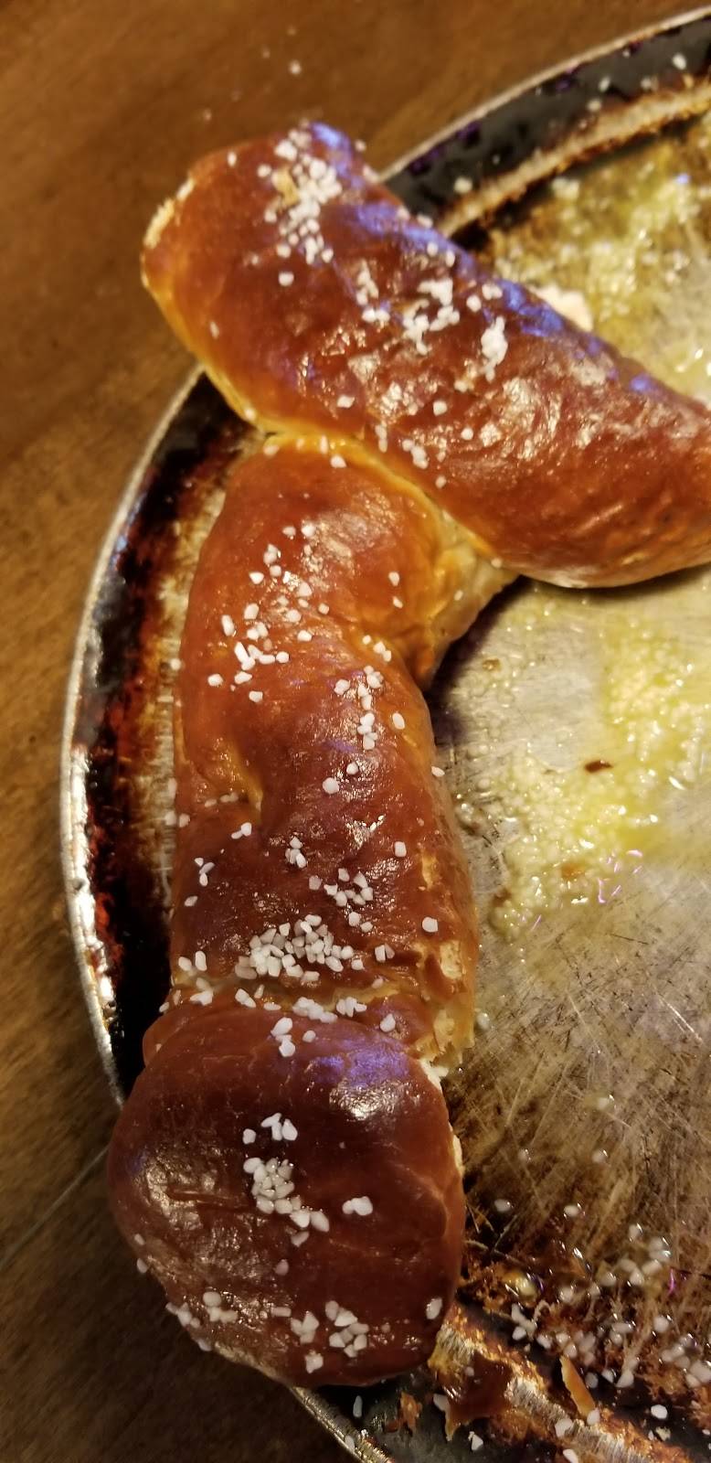 The Beer Market - Bolingbrook | restaurant | 641 E Boughton Rd #110, Bolingbrook, IL 60440, USA | 6307393000 OR +1 630-739-3000