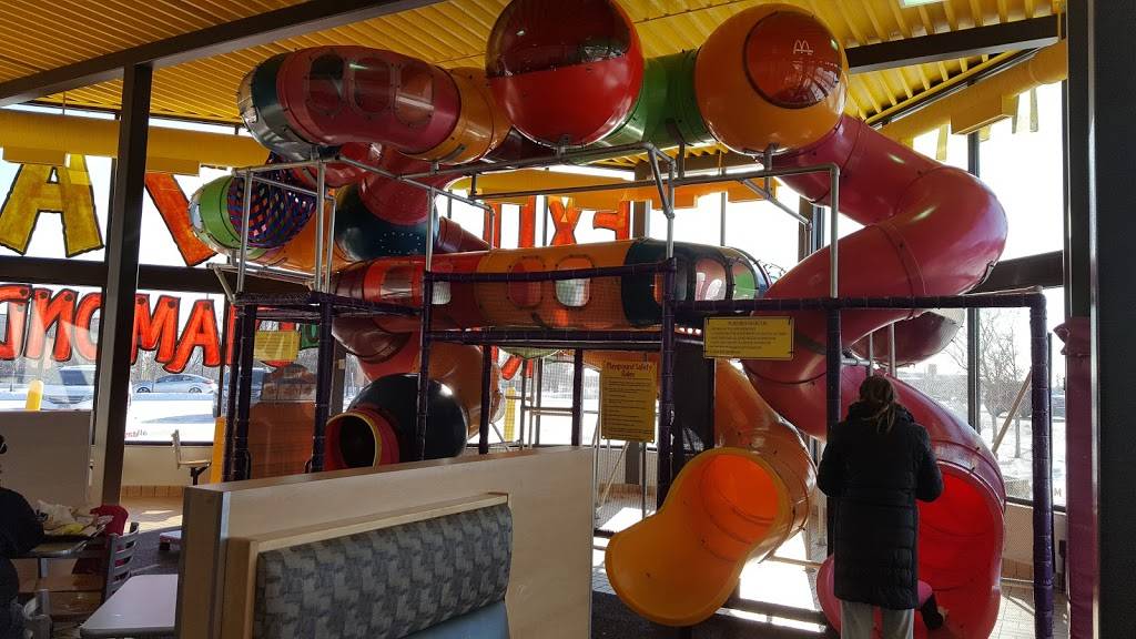 McDonalds | cafe | 21300 Rogers Dr, Rogers, MN 55374, USA | 7634282846 OR +1 763-428-2846