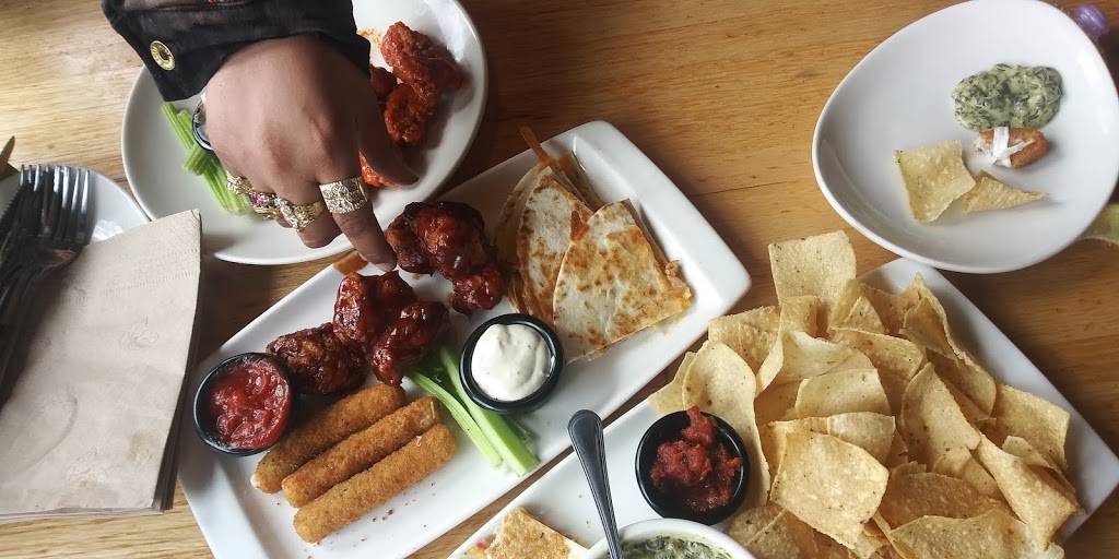 Applebees Grill + Bar | restaurant | 2656 Delaware Ave, Buffalo, NY 14216, USA | 7168769153 OR +1 716-876-9153