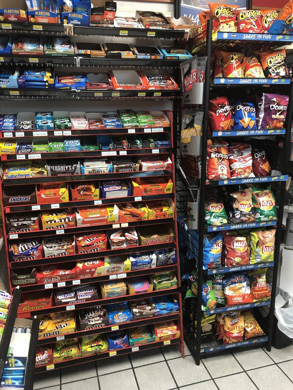 Valero | meal takeaway | 1083 Morena Blvd, San Diego, CA 92110, USA | 6193268867 OR +1 619-326-8867