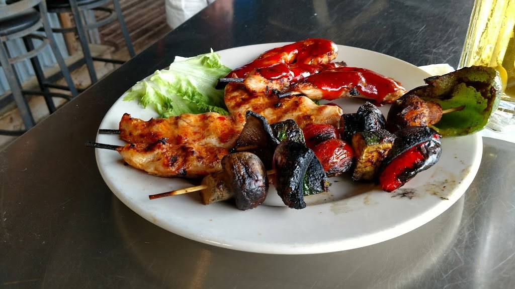 Wild Wing Cafe | restaurant | 4706 Hwy 17 S, North Myrtle Beach, SC 29582, USA | 8433619464 OR +1 843-361-9464