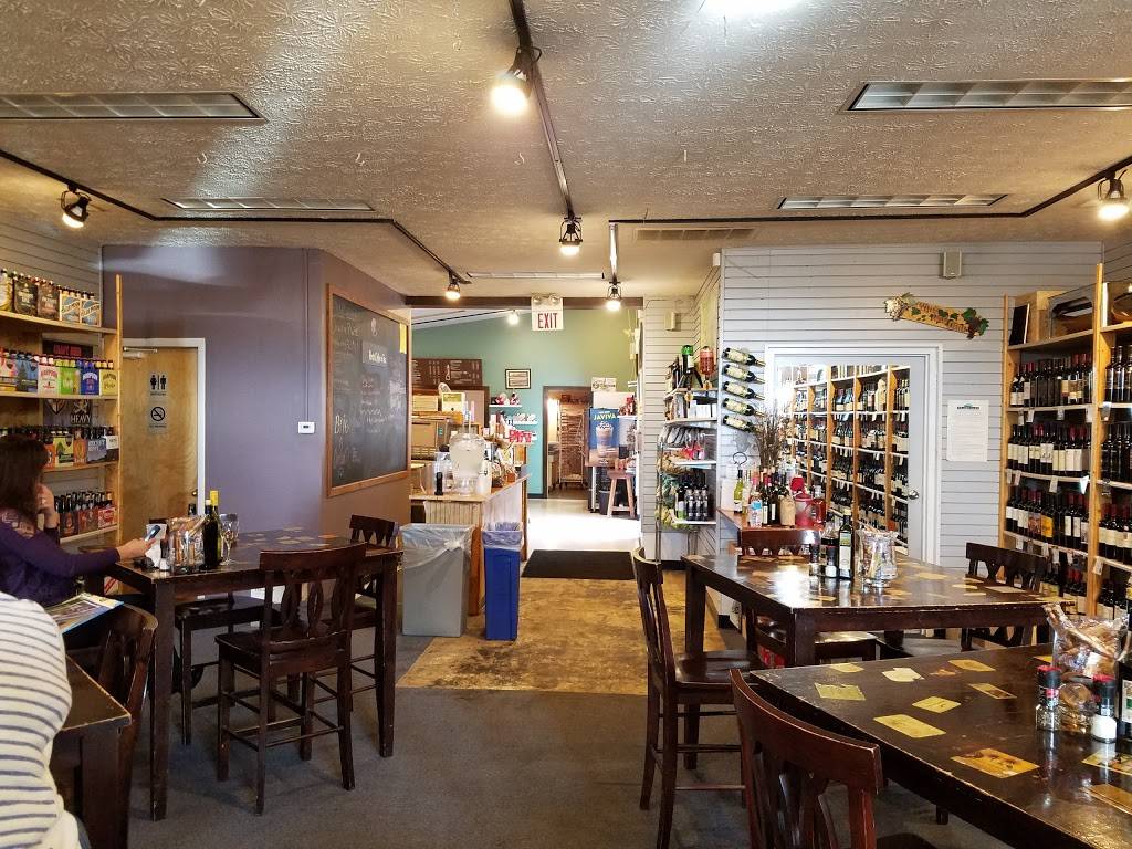 Blue Wind Gourmet | cafe | 22803 Gunston Dr, Lexington Park, MD 20653, USA | 3017372714 OR +1 301-737-2714