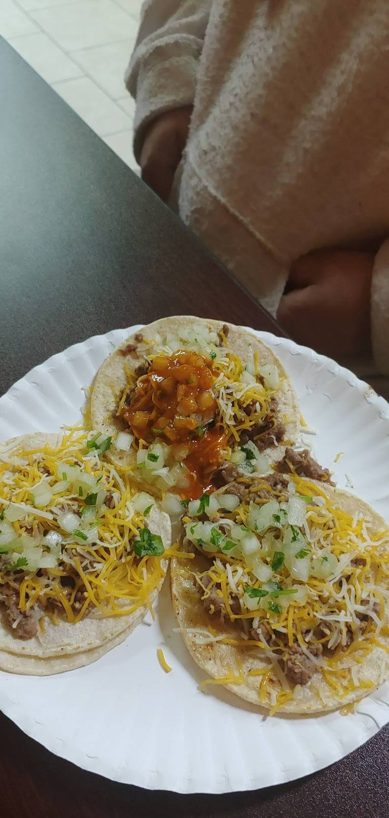 Tacos El Güero | restaurant | 1853 S Academy Blvd, Colorado Springs, CO 80916, USA | 7193687642 OR +1 719-368-7642