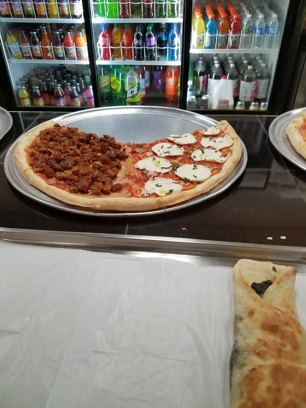 Antonios Pizza | restaurant | 2907, 1101 Main St, Peekskill, NY 10566, USA | 9147399090 OR +1 914-739-9090