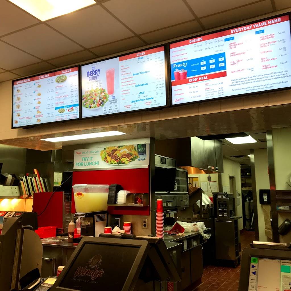 Wendys | restaurant | 2655 Eglinton Ave W, Mississauga, ON L5M 7E1, Canada | 9058282515 OR +1 905-828-2515