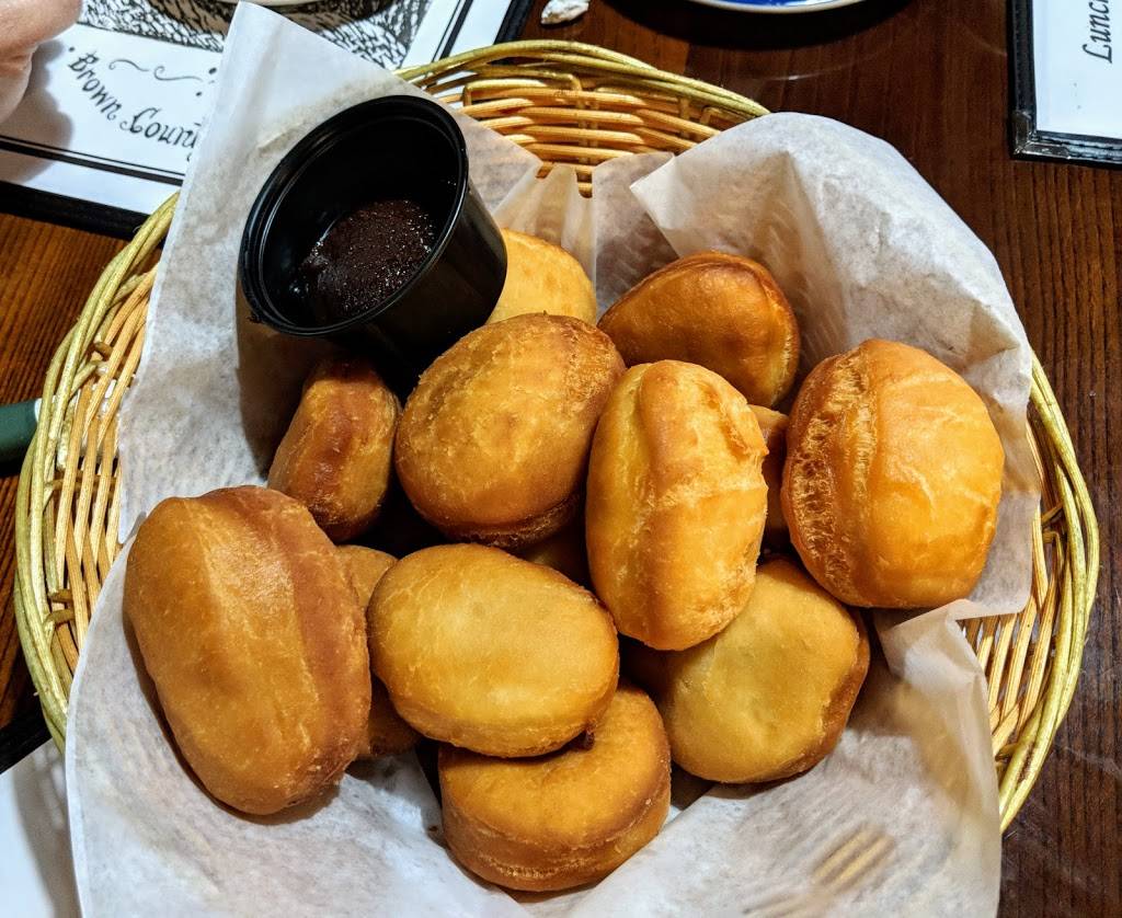 The Nashville House | restaurant | 15 S Van Buren St, Nashville, IN 47448, USA | 8129884554 OR +1 812-988-4554