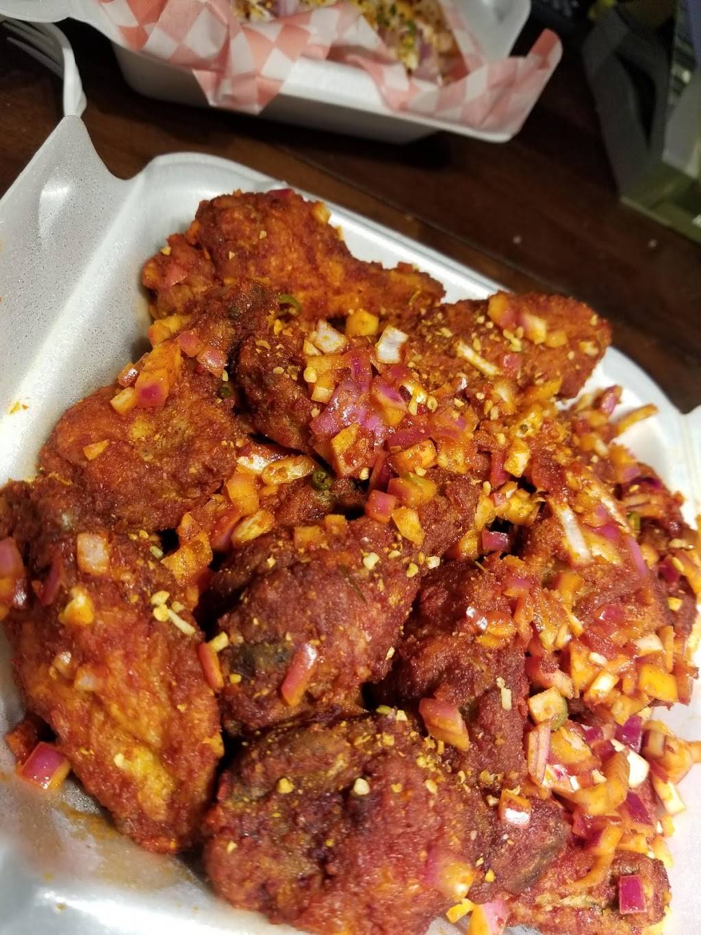 Wow Whitby | restaurant | 601 Dundas St W, Whitby, ON L3X 1V6, Canada | 9054302227 OR +1 905-430-2227