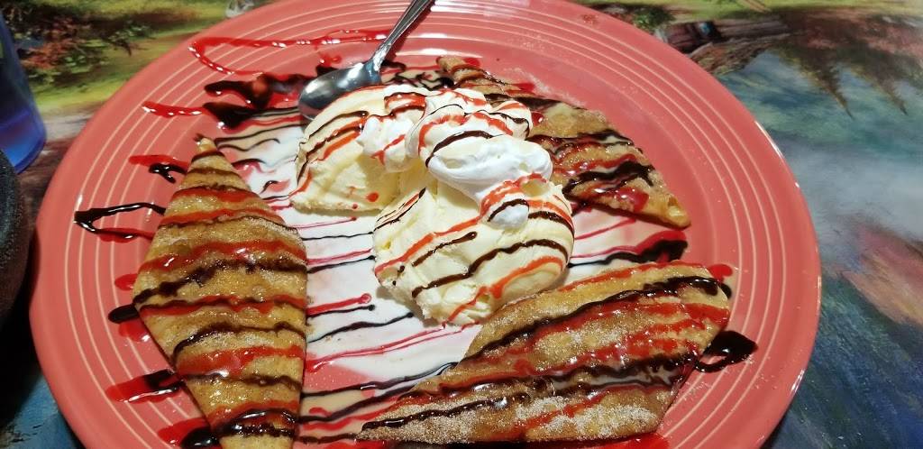 Chimis Fresh Mex | restaurant | 12480 St Charles Rock Rd, Bridgeton, MO 63044, USA | 3148017916 OR +1 314-801-7916