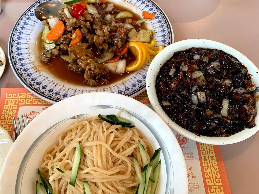 Lucky China | restaurant | 1375 S Robert St, West St Paul, MN 55118, USA | 6515527857 OR +1 651-552-7857