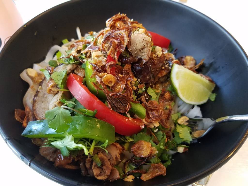 Noodle Kitchen and Market | restaurant | 4317, 500 S Howard Ave, Tampa, FL 33606, USA | 8133740558 OR +1 813-374-0558