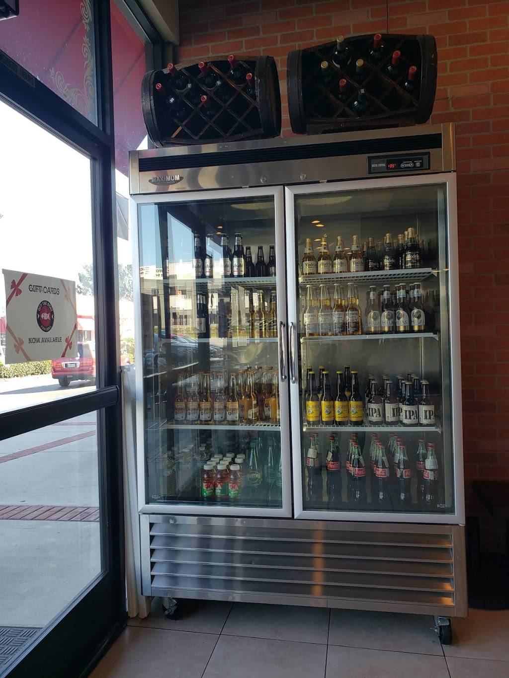 Off The Boat Fish Grill | restaurant | 17582 17th St #105, Tustin, CA 92780, USA | 7145441900 OR +1 714-544-1900