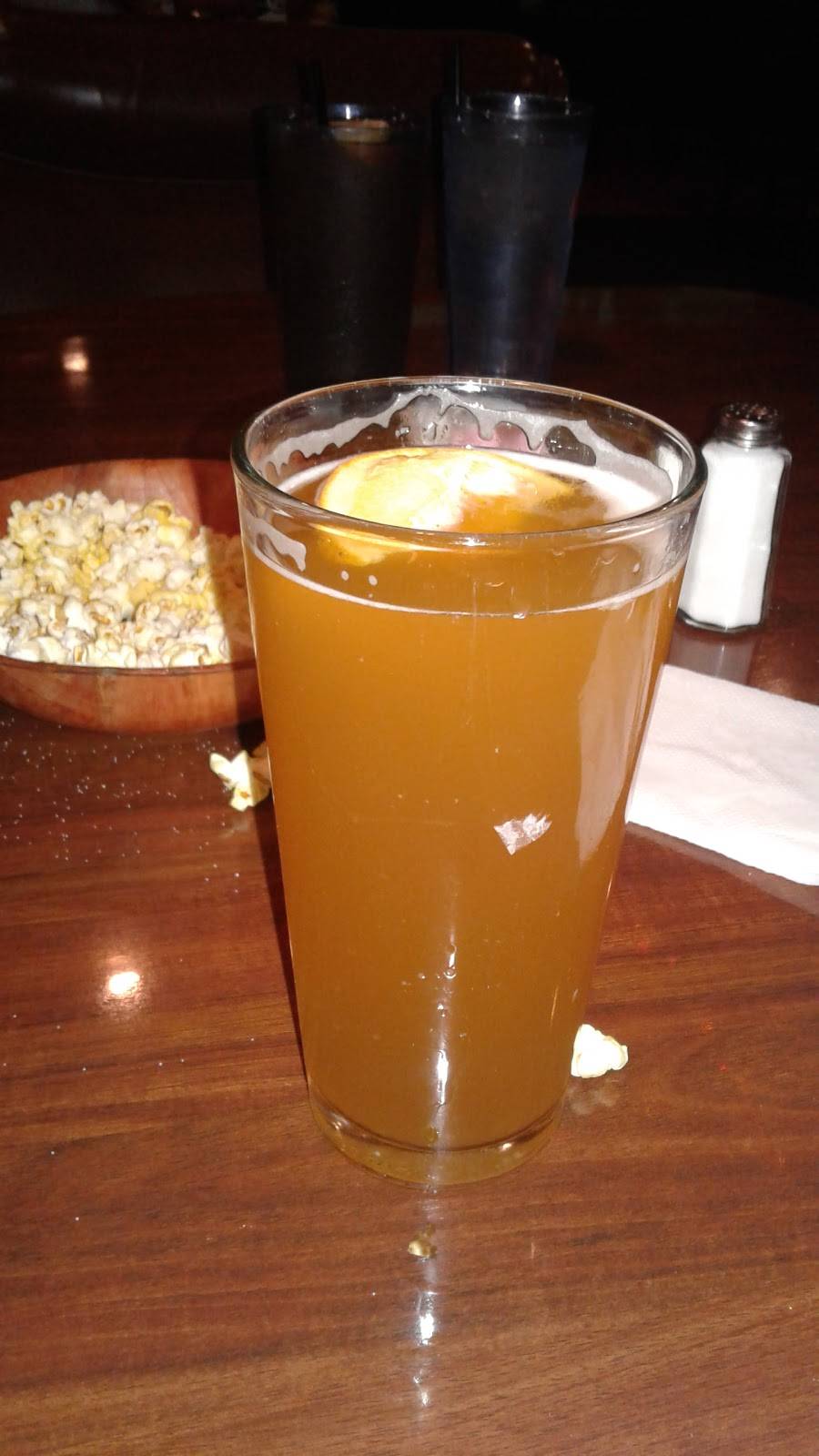 Celebrities Sports Grill | restaurant | 127 W 40th St, San Bernardino, CA 92407, USA | 9098822802 OR +1 909-882-2802