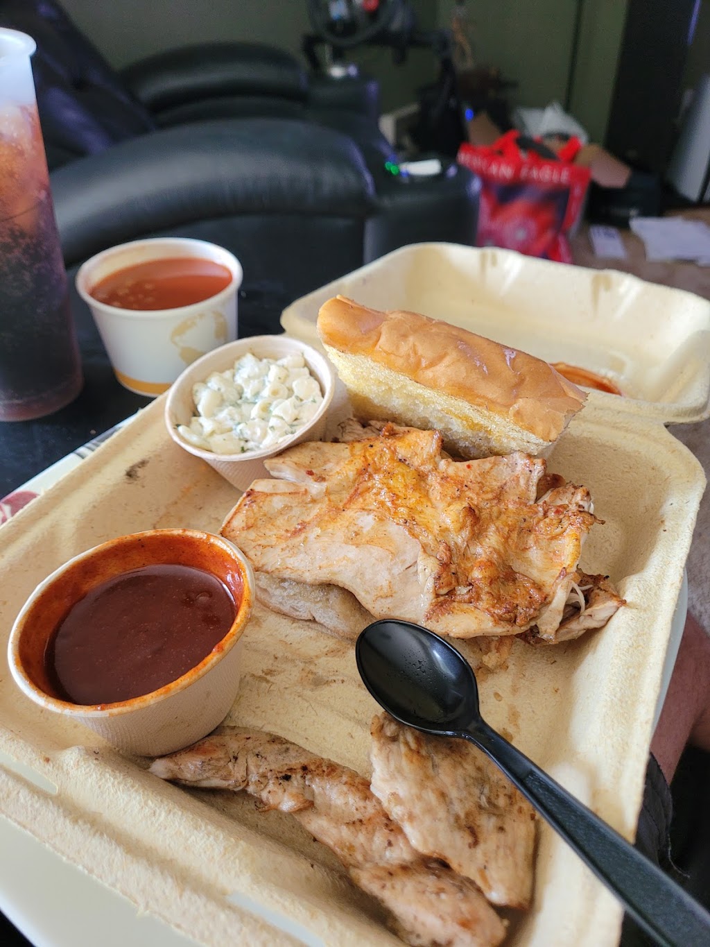 Busters OG BBQ & GRILL | restaurant | 2855 Johnson Dr Suite X, Ventura, CA 93003, USA | 8057654226 OR +1 805-765-4226