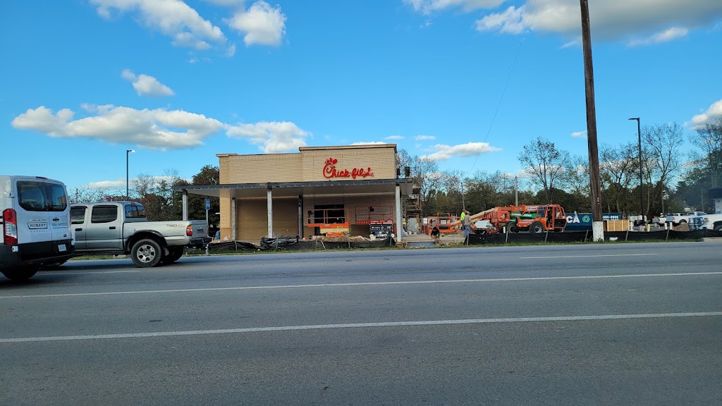 Chick-fil-A | restaurant | 295 W New Cir Rd, Lexington, KY 40505, USA | 8599049924 OR +1 859-904-9924