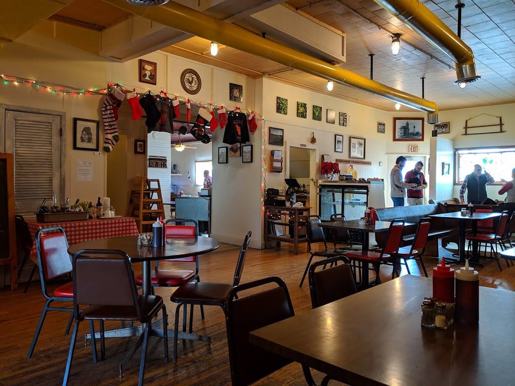 Salt Fork Kitchen | restaurant | 112 E Main St, Solon, IA 52333, USA | 3196242081 OR +1 319-624-2081