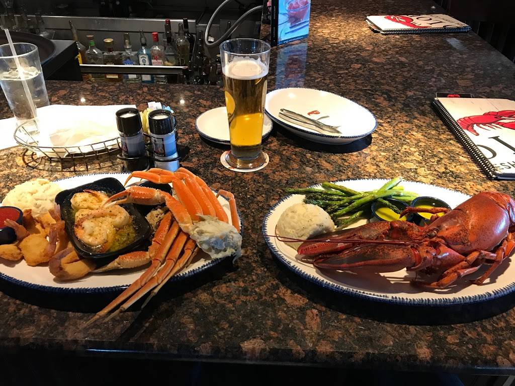 Red Lobster | restaurant | 110 Ludwig Dr, Fairview Heights, IL 62208, USA | 6183979251 OR +1 618-397-9251