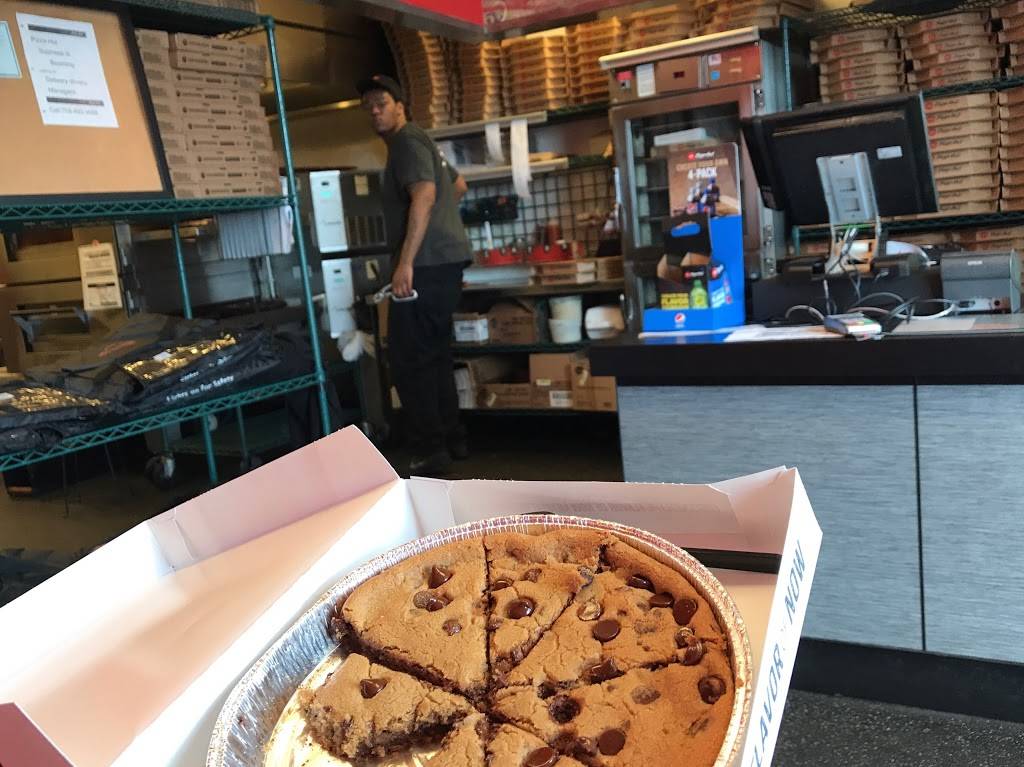 Pizza Hut | restaurant | 5545 W St Charles Rd, Berkeley, IL 60163, USA | 7084939688 OR +1 708-493-9688