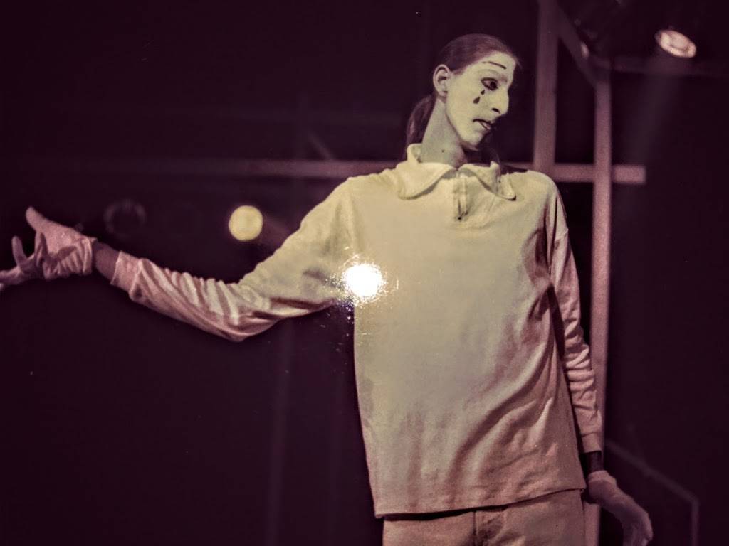 The Office Lounge | restaurant | 123 N E St, San Bernardino, CA 92401, USA | 9093800667 OR +1 909-380-0667