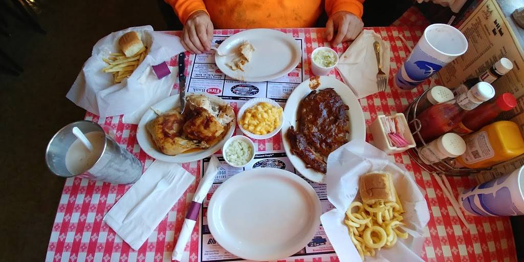 Bar-B-Q Ranch | restaurant | 3311 N Valley Pike, Harrisonburg, VA 22802, USA | 5404343296 OR +1 540-434-3296