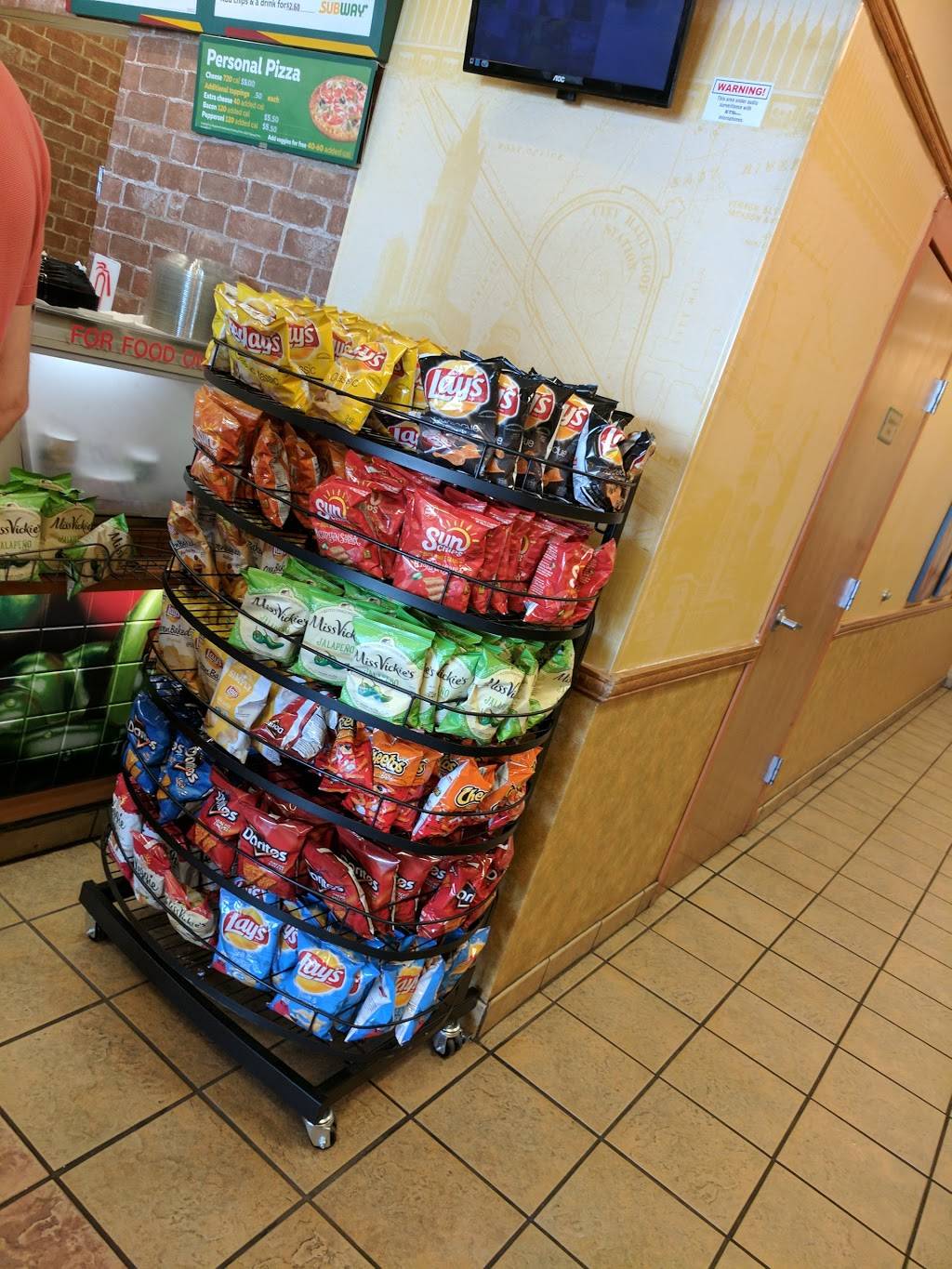 Subway | restaurant | 1810 B Peery Dr, Farmville, VA 23901, USA | 4343925914 OR +1 434-392-5914