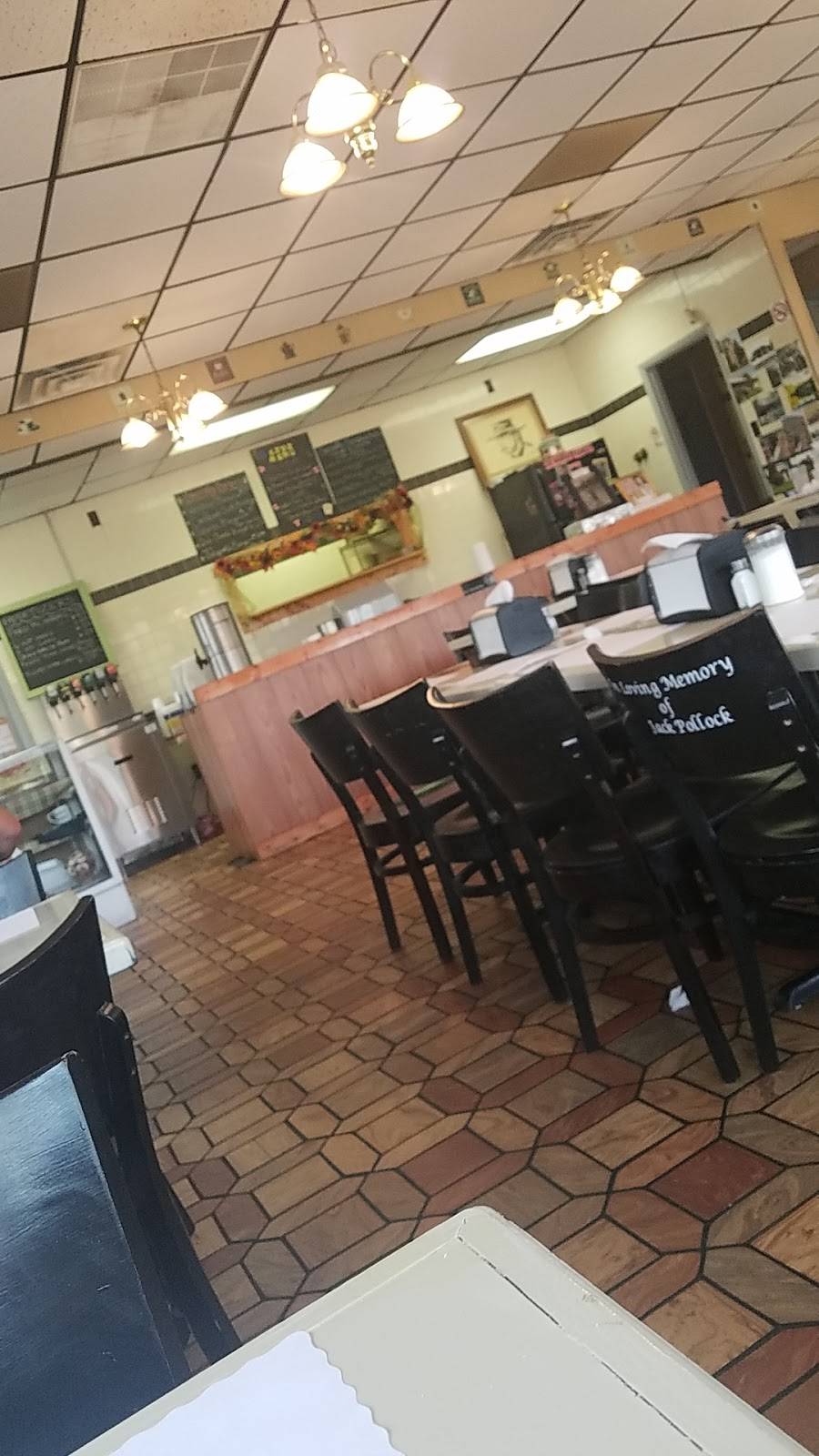 Desis Diner | restaurant | 104 Pine St, Arcadia, MO 63621, USA | 5735460154 OR +1 573-546-0154