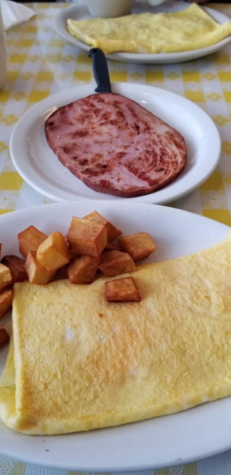 Carols Place | restaurant | 3421 S Orange Ave, Orlando, FL 32806, USA | 4072518860 OR +1 407-251-8860