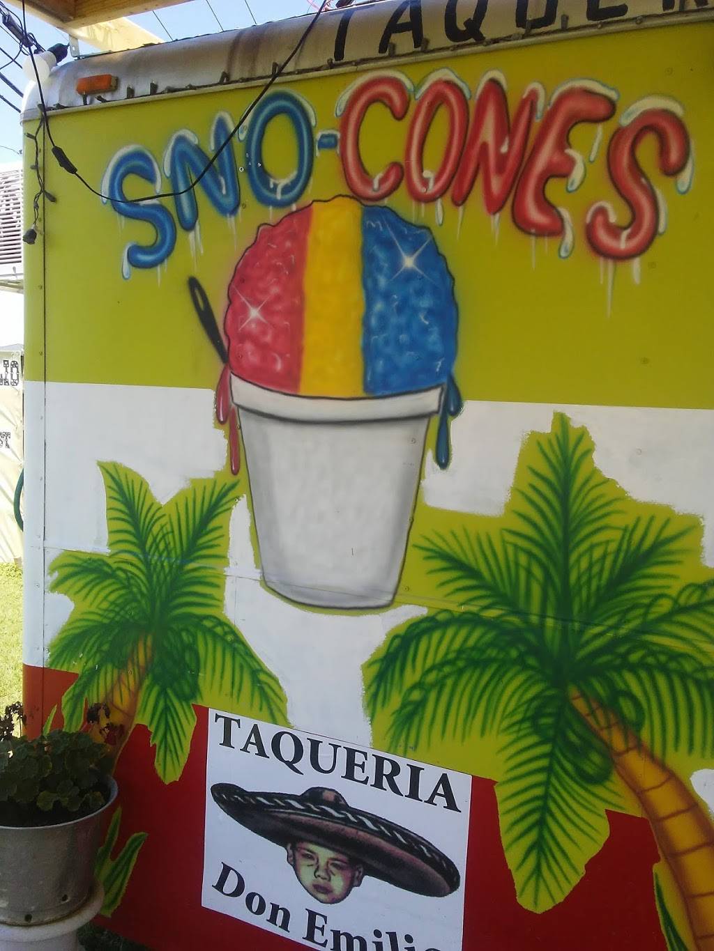 Taqueria Don Emilio Austin | restaurant | 1138 Gunter St, Austin, TX 78721, USA | 5123504519 OR +1 512-350-4519