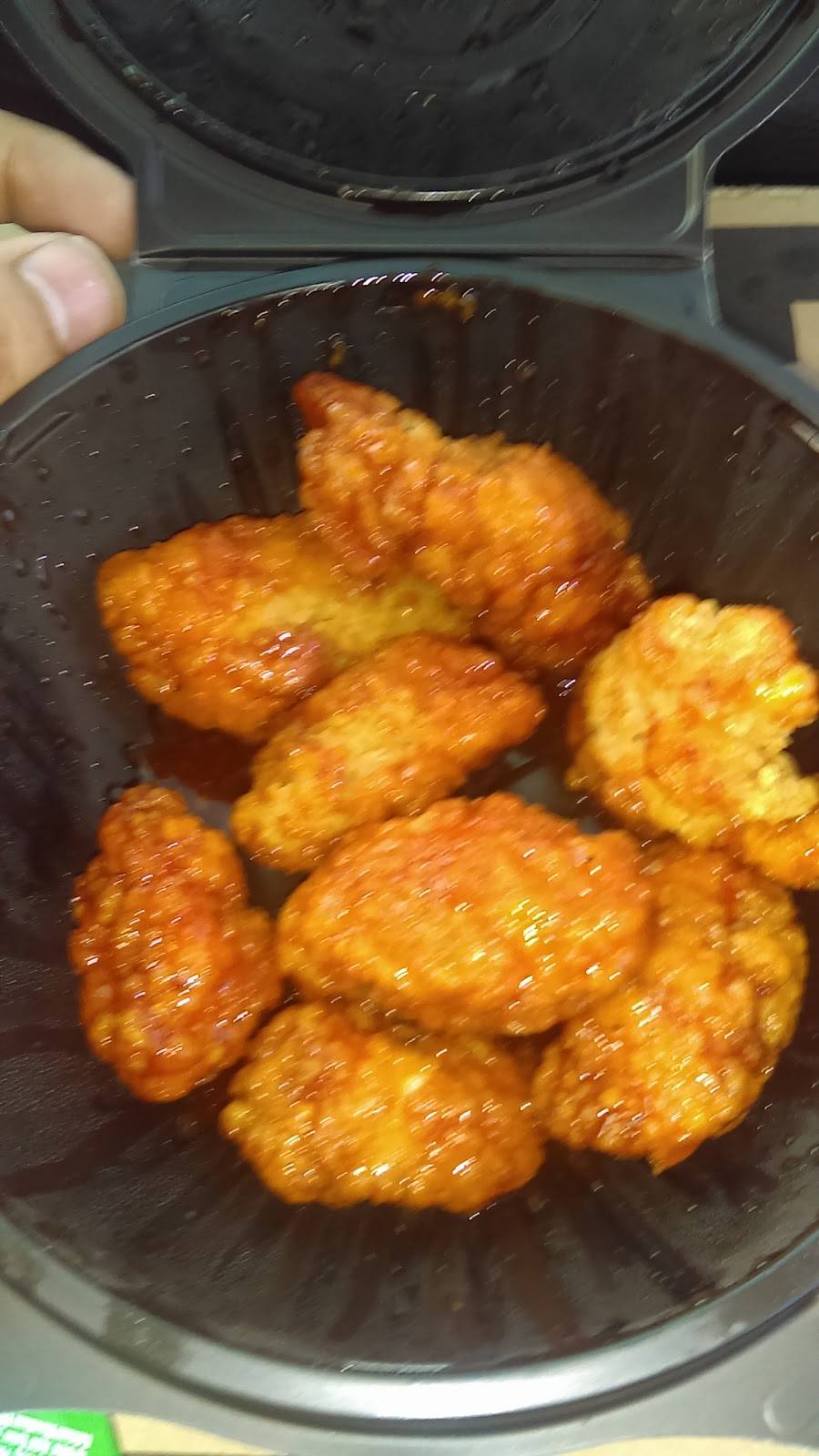 Pizza Hut | meal delivery | 210 W Sinton St, Sinton, TX 78387, USA | 3613644796 OR +1 361-364-4796