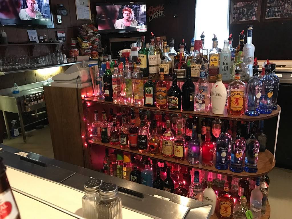 Genes Bar & Restaurant | restaurant | 1368 W Jarrettsville Rd, Forest Hill, MD 21050, USA | 4106922617 OR +1 410-692-2617