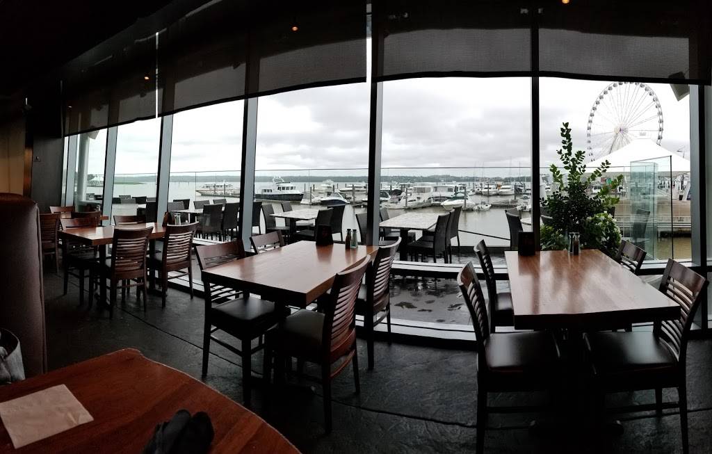 Redstone American Grill | restaurant | 155 National Plaza, Oxon Hill, MD 20745, USA | 3018393330 OR +1 301-839-3330