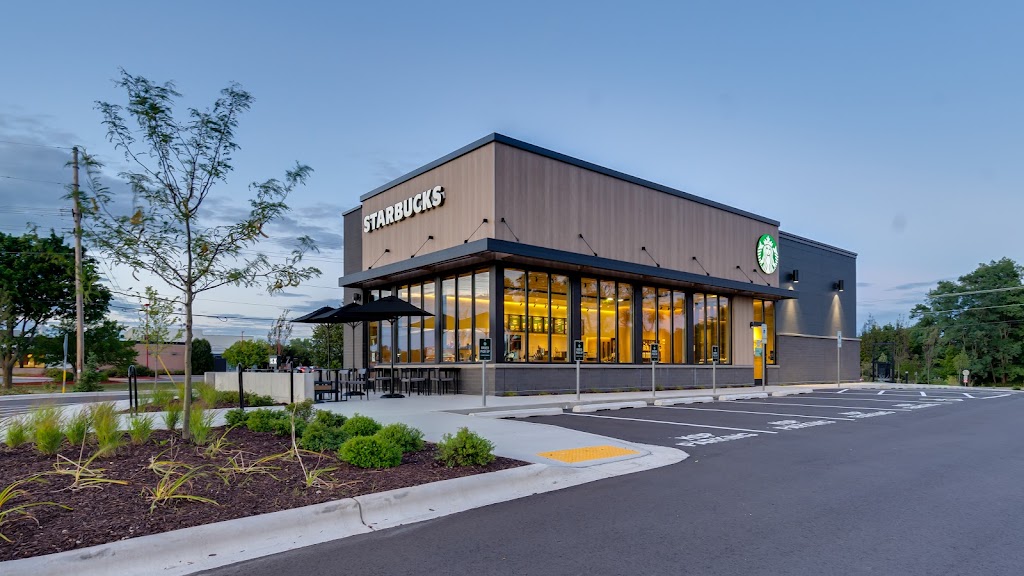 Starbucks | cafe | 2503 S Stoughton Rd, Madison, WI 53716, USA | 6083943077 OR +1 608-394-3077