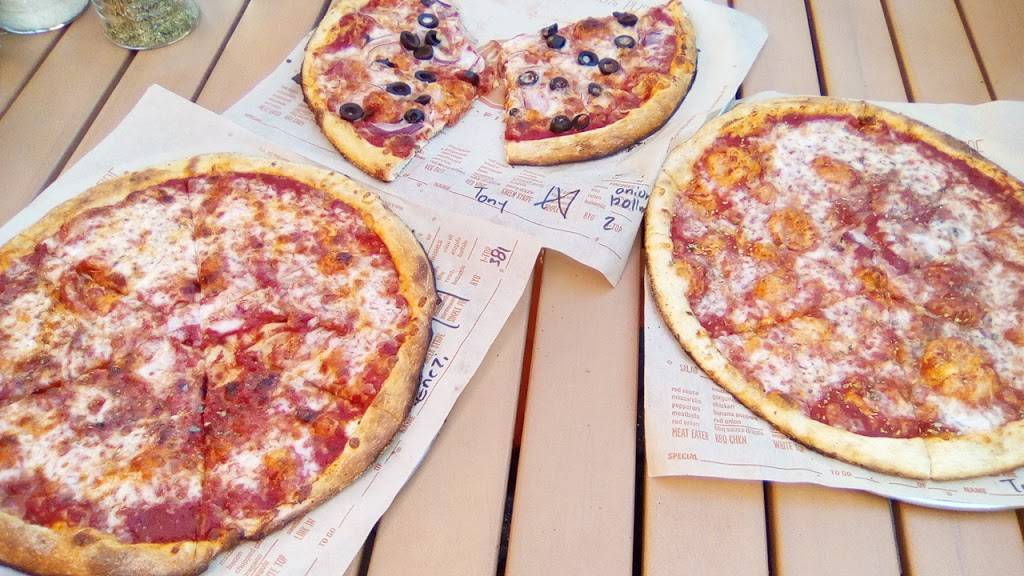 Blaze Pizza | meal takeaway | 1000 Universal Studios Blvd, Universal City, CA 91608, USA | 8182931673 OR +1 818-293-1673