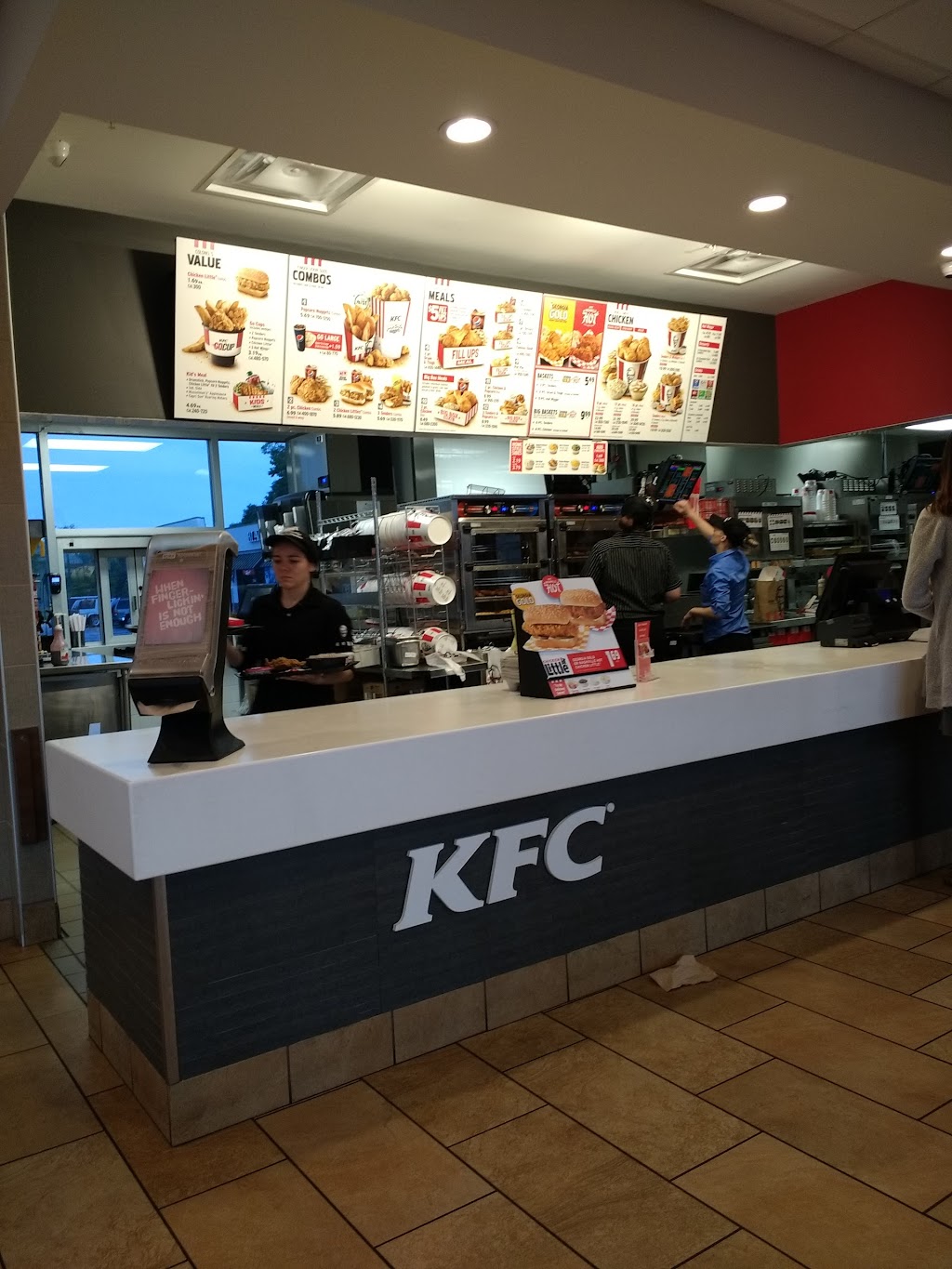 KFC | restaurant | 4683 US-90, Pace, FL 32571, USA | 8509104650 OR +1 850-910-4650